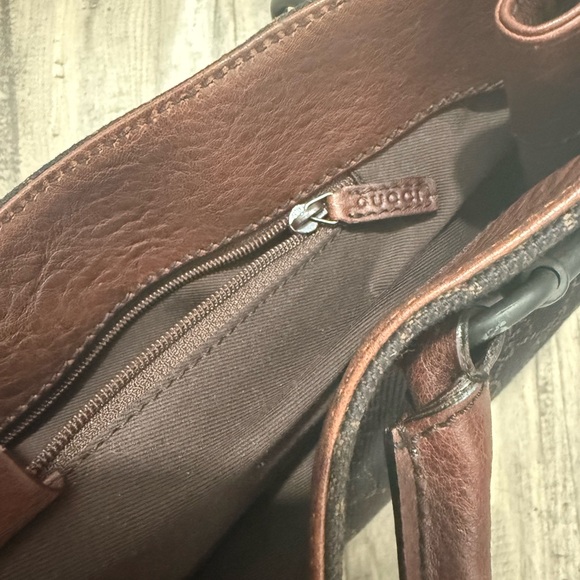 Excellent used condition Gucci monogram horse-bit shoulder bag black and brown - Picture 8 of 15